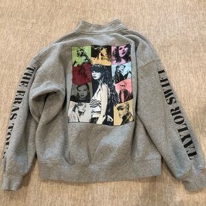 Taylor Swift Quarter Zip Size M Pullover Sweater Eras Tour Swiftie Concert
Merch